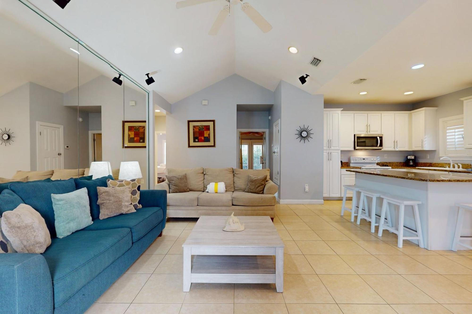 2 Bed 2 Bath Vacation In