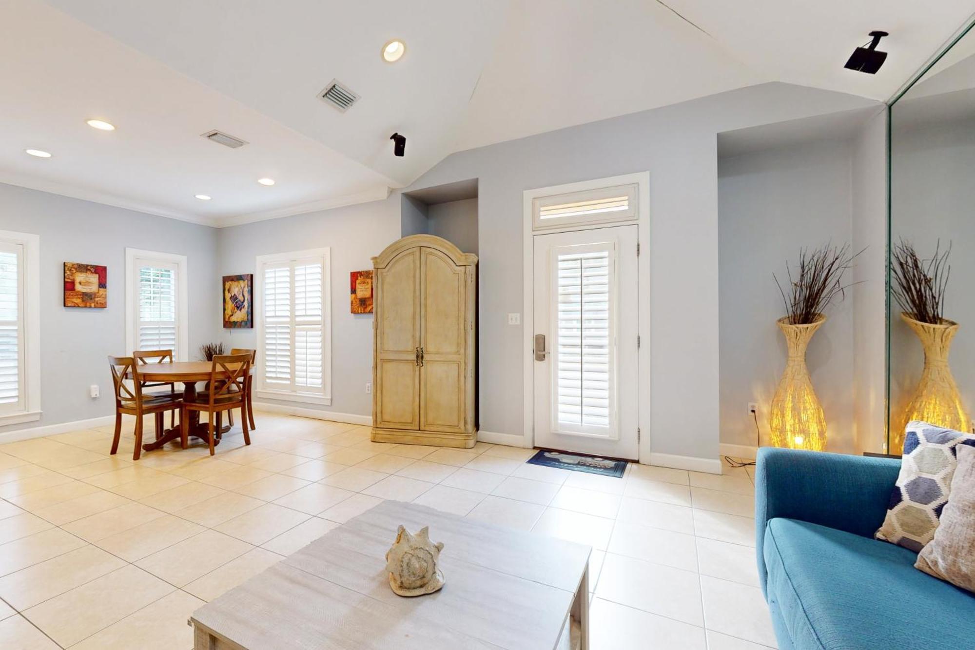 2 Bed 2 Bath Vacation In Holiday home