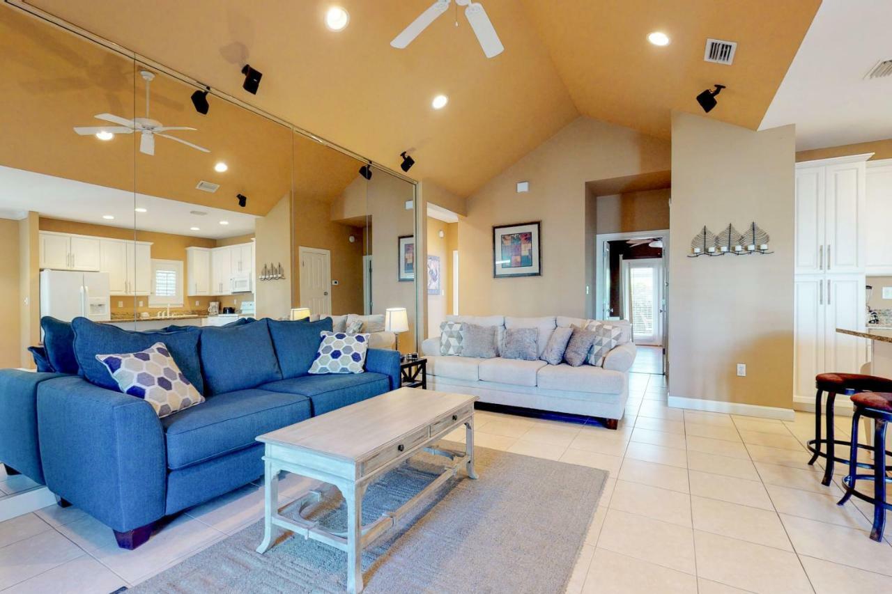 2 Bed 2 Bath Vacation In Holiday home