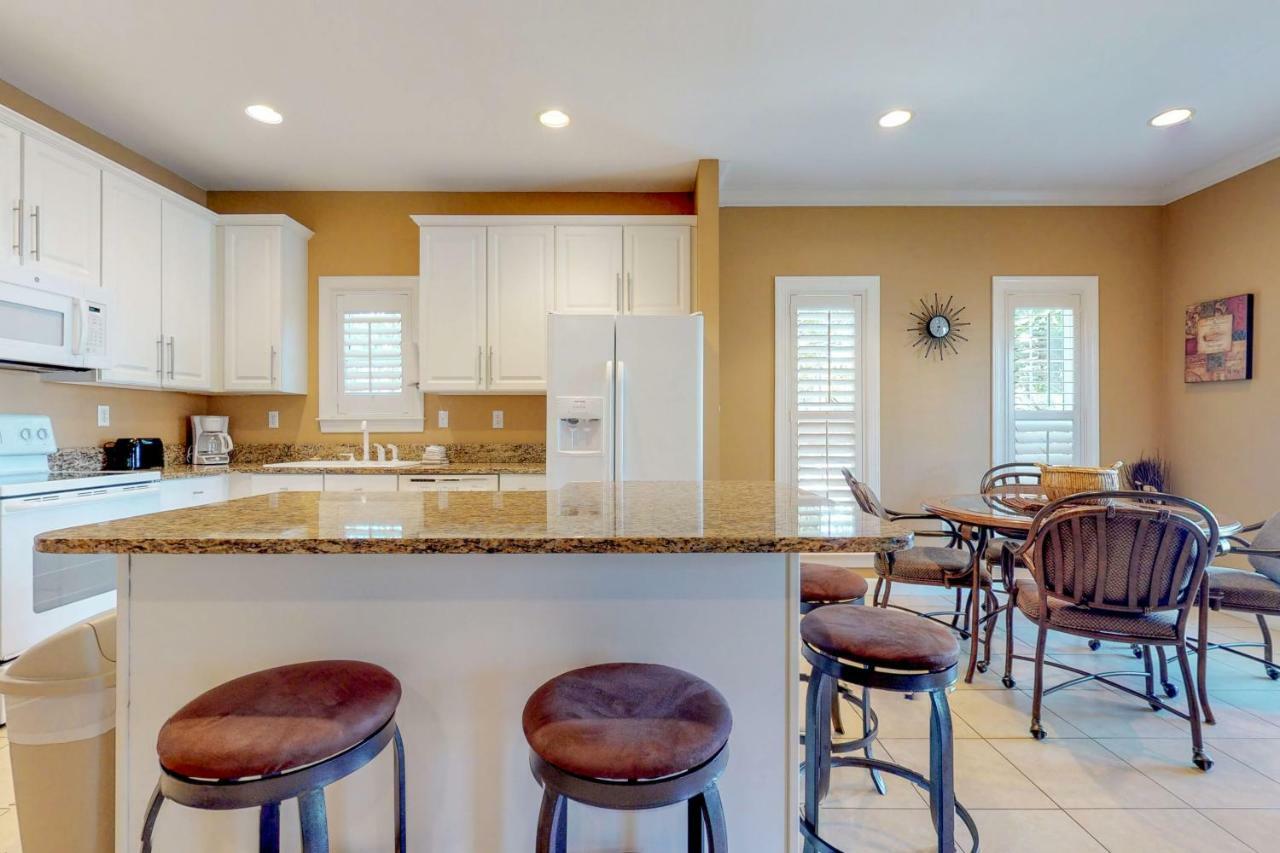 2 Bed 2 Bath Vacation In Destin