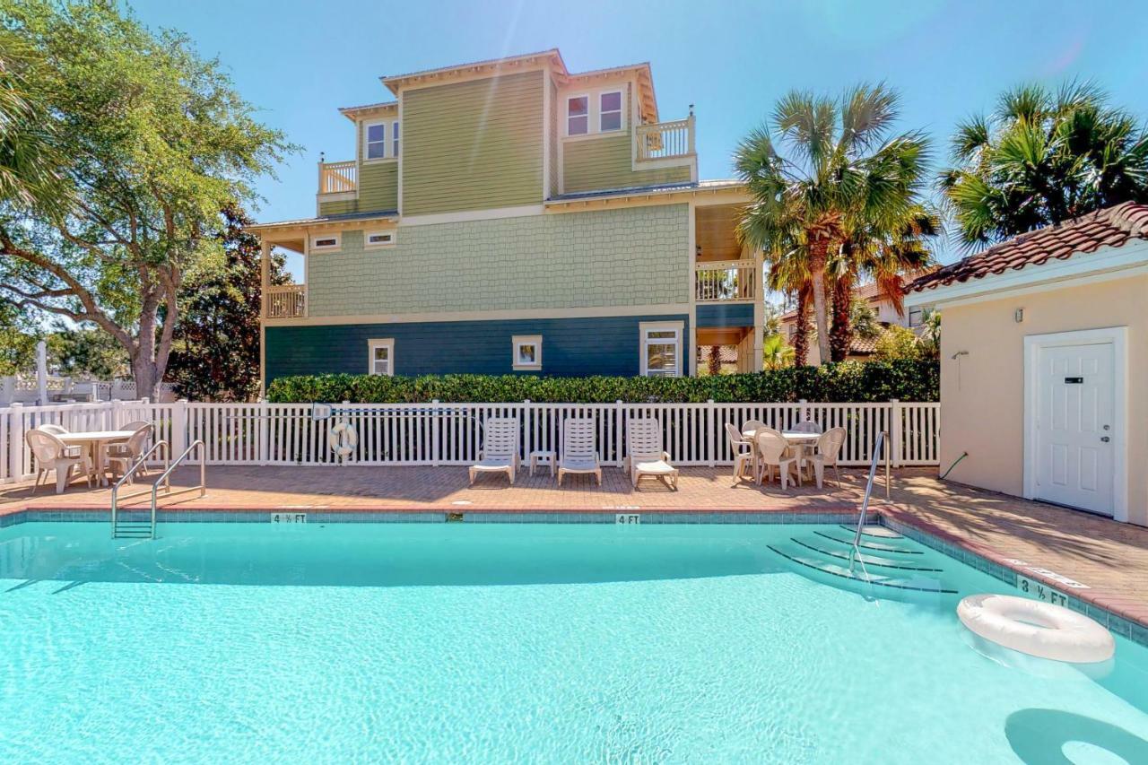 Holiday home 2 Bed 2 Bath Vacation In *
