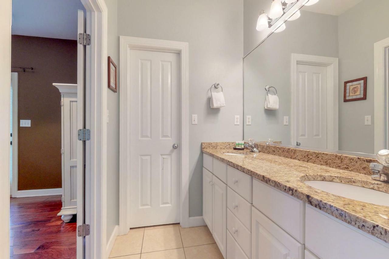 2 Bed 2 Bath Vacation In *